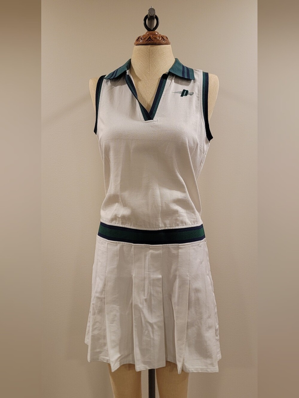 Pronce Sleeveless Casual Tennis Dress